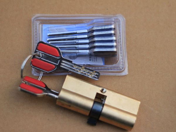 嘉峪关市24小时上门开锁公司